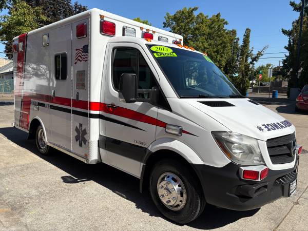 2015 MERCEDES-BENZ SPRINTER 3500HD DIESEL CUTAWAY AMBULANCE TRUCK*SALE 1