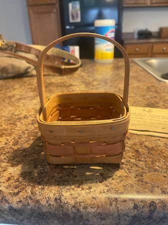 Longaberger basket 1