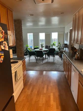 $650 $650 Looking for a new roommate (Modesto)63654928986115122