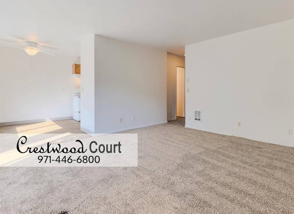 $1,400 / 2br - CALL NOW & TOUR! - On-site Laundry Facility - Area Walk Score of 78 (Portland)63841707689475120