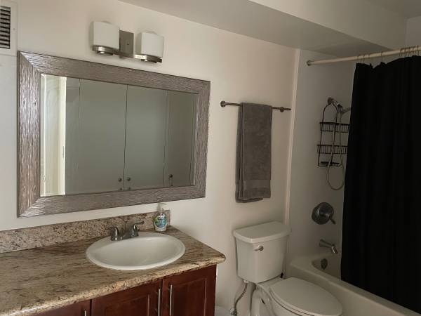 $3,250 / 2br - 997ft2 - Furnished 2 Beds with ocean view lanai (Waikīkī)63686746070273123