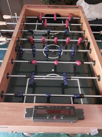 Fooseball table by Harvard hardly used 1