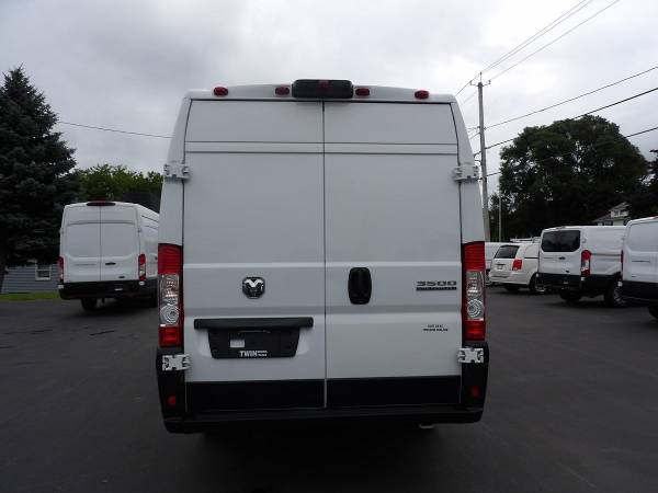 2025 RAM ProMaster 3500 - Photo 6