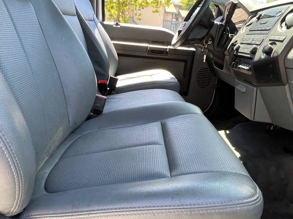 2015 Ford F-450 - Photo 11