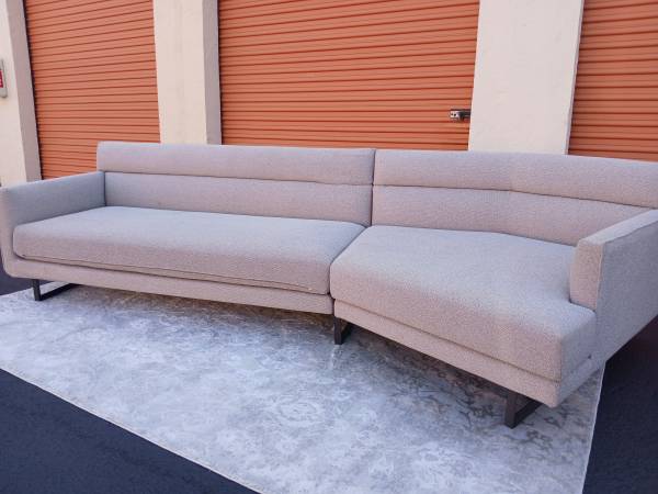 Camerich Modern Sectional Sofa Couch Retail$8200 1
