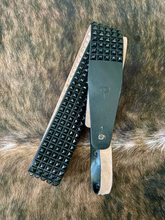 Perri's Black Studded Leather Guitar Strap 1