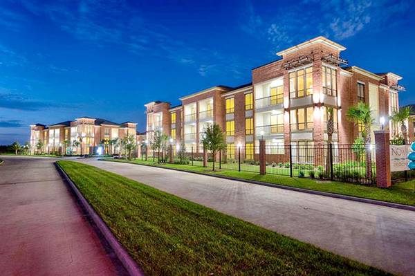 $1,699 / 2br - Beautiful Luxurious Apts (CURRENTLY WORKING WITH LOW CREDIT SCORES) (Katy/ Cinco Ranch/ Waterside)63906680498434120