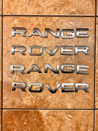 RANGE ROVER FRONT HOOD EMBLEM 1