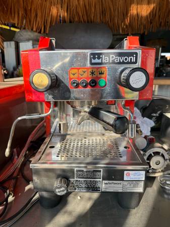 LA PAVONI 120 volt comes with pump ready to use 1