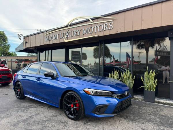 2022 Honda Civic - Financing Available! 1