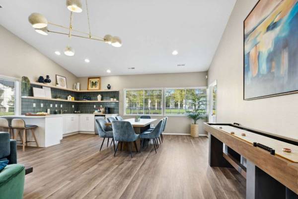 $1,405 / 1 hab. - 672 pies² - Patio/Balcón, Wifi en la sala comunitaria, patrulla de cortesía (7875 SW Vlahos Dr, Wilsonville, OR)63672582894211123