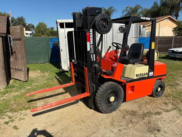 Forklift (Big Tires) 1