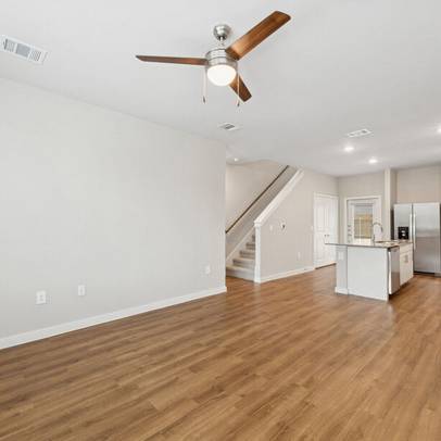 $1,475 / 1br - 975ft2 - 2 Months Free Plus $2000 Gift Card  - Brand New Apartments (Anna)63796327107073123