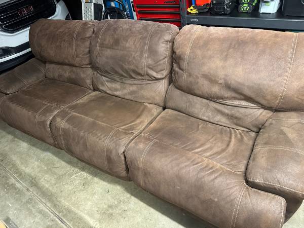 Leather couch from macy’s 1