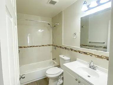 $1,000 / 1br - Fully updated 1-bedroom, 1-bath apartment in the heart of Millbrae (Millbrae)63933767627778123