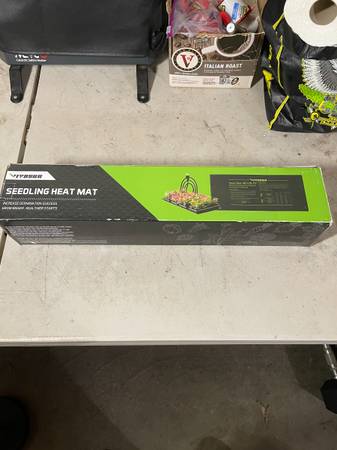 VIVOSUN Seed Heat Mat 48" X 20" New In Box. 1