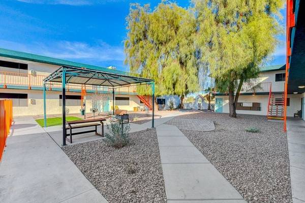 $1,149 / 1br - 610ft2 - 🌟 1 MONTH FREE + $300 Back! Stylish 1BD/1BA from $1,049 🌟 (4265 S Bruce St, Las Vegas, NV)63859501639171121