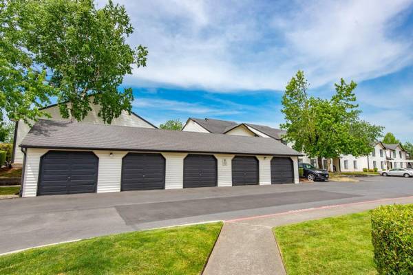 $2,307 / 3br - 1029ft2 - On-Site Maintenance, Large Closets & Extra Storage, On-Site Management (Enumclaw)63852580614915123