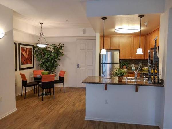 $3,409 / 2br - 983ft2 - Stunning 2 BR/2 BA with Private Balcony, Must-See! (LAX Westchester Playa Del Rey)63700996460803120