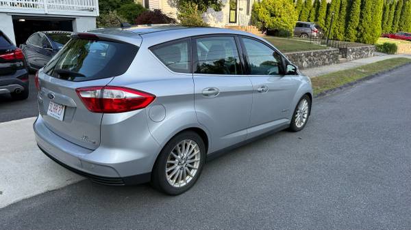 2013 Ford C-Max SEL híbrido - $3.999 (Stoneham)63470757584387121