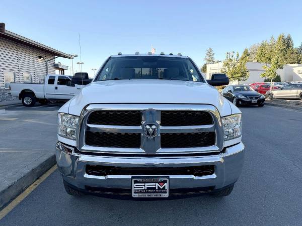 2018 RAM 3500 SLT Crew - Photo 4