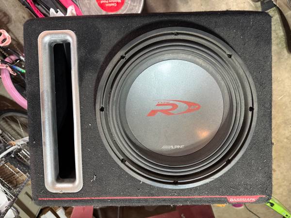 Alpine type-R 12” subwoofer & kenwood amp 1
