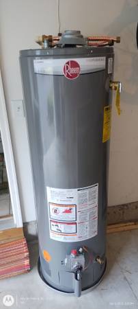 Water heater /Rheem Professional 40 gal/propane 1
