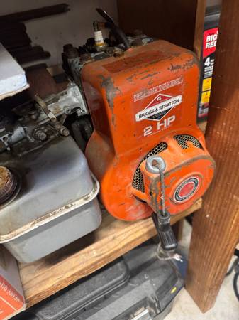 Brigs & Stratton 2HP horizontal driveshadt 1