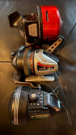 Vintage Spincast Reel Bundle 1