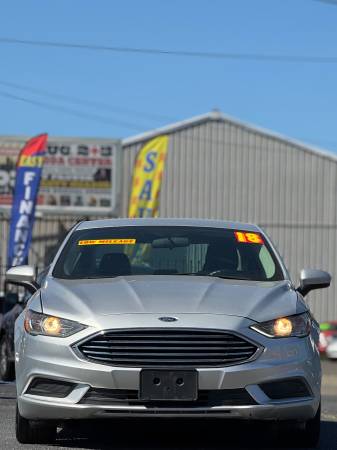 2018 Ford Fusion SE // Low Miles // Reliable and Practical! // - $6,999 (Well Maintained// PRICED TO SELL!!)63618430141059121