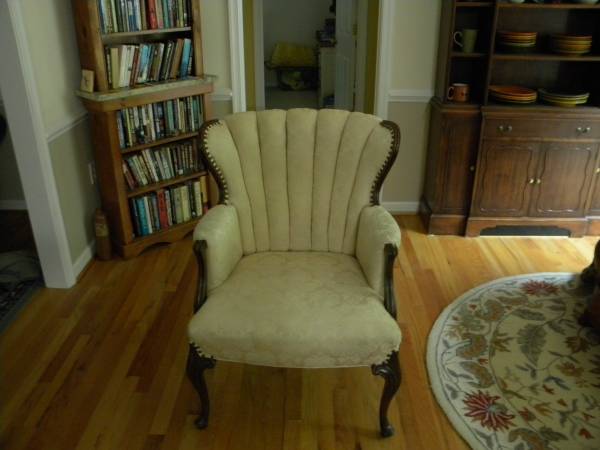 Antique Queen Anne parlor chair 1