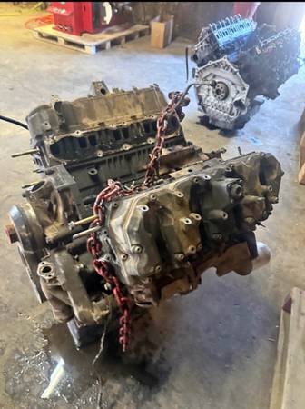 Chevy Silverado / gmc sierra 2500 Lly Duramax long block 1