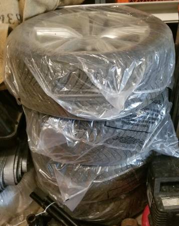 4 SNOW TIRES- 225/50R17, STUDDED on 4 alloy rims:  Audi A4, VW Jetta 1