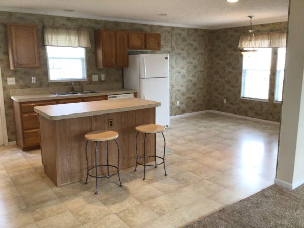 $55,995 / 3br - Modern 3 bed/2 bath home with covered porch! (Holland)63836547810563121