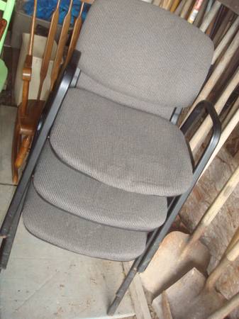 3 stackable arm chairs 1