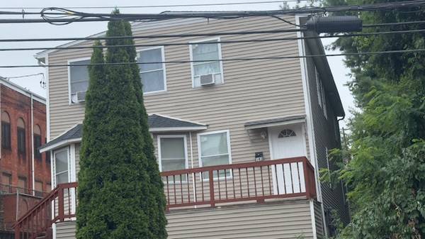 $629,900 / 8br - 2626ft2 - 139 Highland Ave, (Bridgeport, CT)63949685090051120