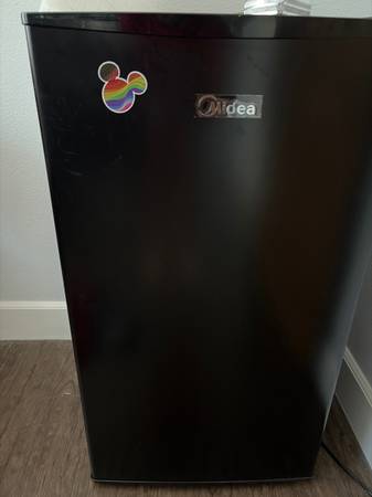 Mini fridge 1