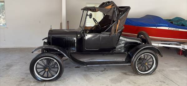 1924 Ford Model T Roadster 1