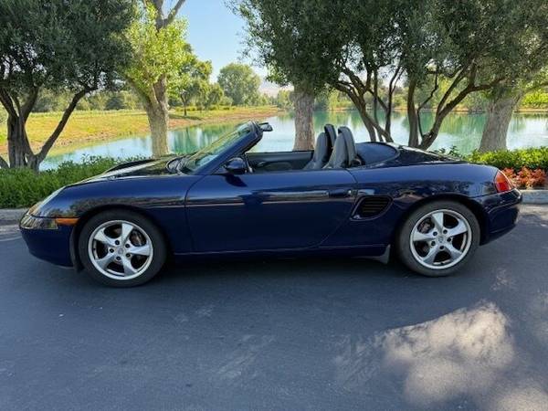 2002 Porsche Boxster - $10,97563469881914883121