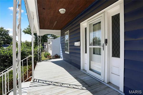 $1200.00 / 2br - Leo street63924425848706122