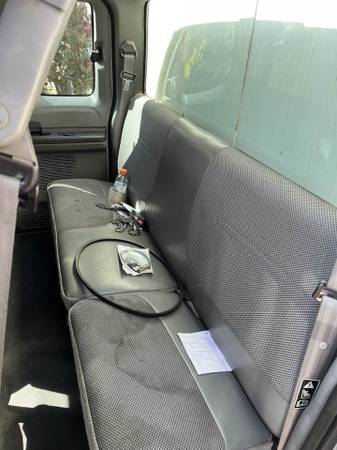 2005 Ford F650 Truck - Photo 10