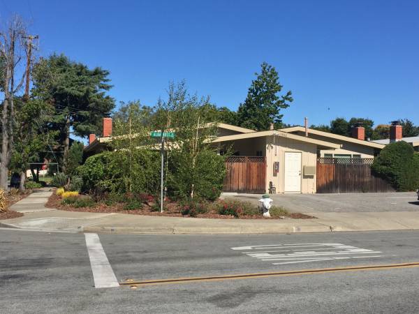 $2,750 / 2br - 800ft2 - 2 dormitorios/1 ½ baño - Ubicación maravillosa - Cerca del campus de Apple Cupt (sunnyvale)63668028477955120