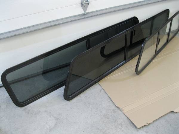 Camper Shell Windows 1