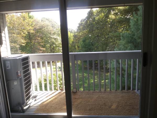$320,000 / 2br - 970ft2 - 2 BR, Condo,1 Bath, great location, 3rd flr., garden style & updated. (Suburban)63996692890114122