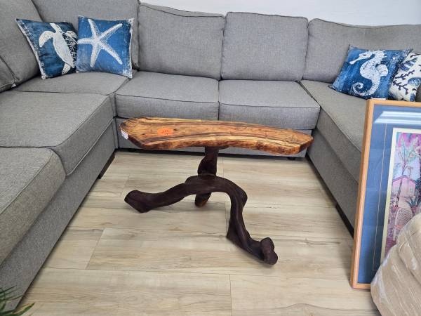 Large 6+ person Sofa / Couch 1