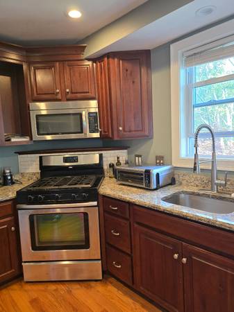 $3,599 / 3br - 1410ft2 - Fully Restored, 3 Bed, 2 Bath, High Effeciency appliances & HeatPumps (Salem)63892102606083124