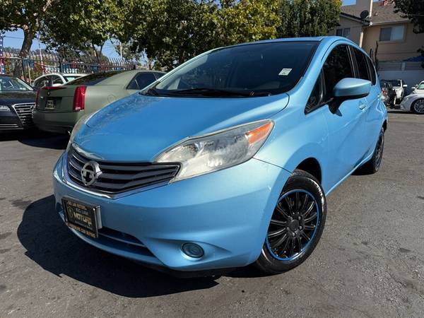 2015 Nissan Versa Note SV  1
