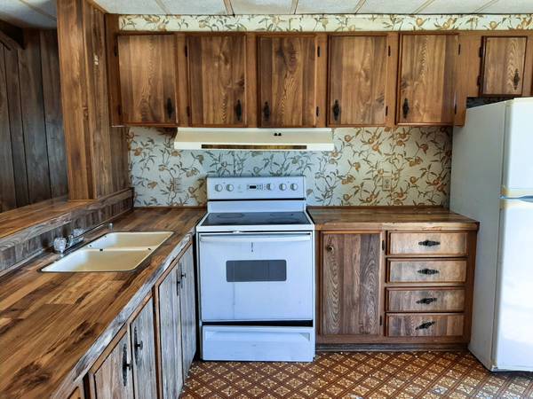 $249,000 / 1br - 924ft2 - Really good deal on a nice little home on 1.71 acres in Prineville (Prineville)63839292064001122