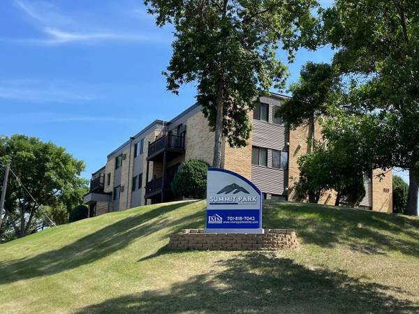 $835 / 2br - 620ft2 - 2B/1B, Heat Paid, Minot ND (505 Park Street, Minot, ND)63817009440899124