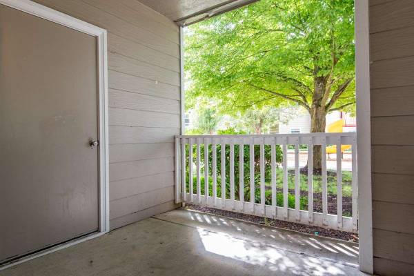 $1,712 / 2br - 881ft2 - $1,000 Off 1st Month's Rent on Select Apartments! Call for Details. (Wilsonville - Woodburn Shopping Mall, Bridgeport Shopping)63831327248513124